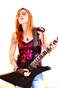 Ana Hendrix (Guitarra)